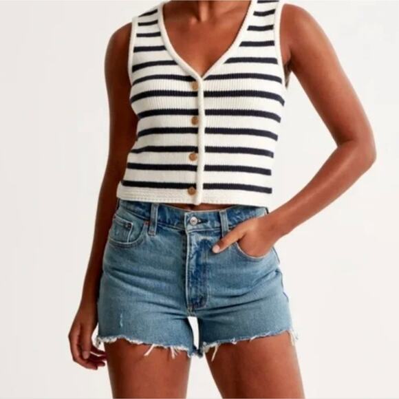 Abercrombie and fitch 4" mom high rise shorts med wash Plus Size 24 New! - Picture 2 of 14